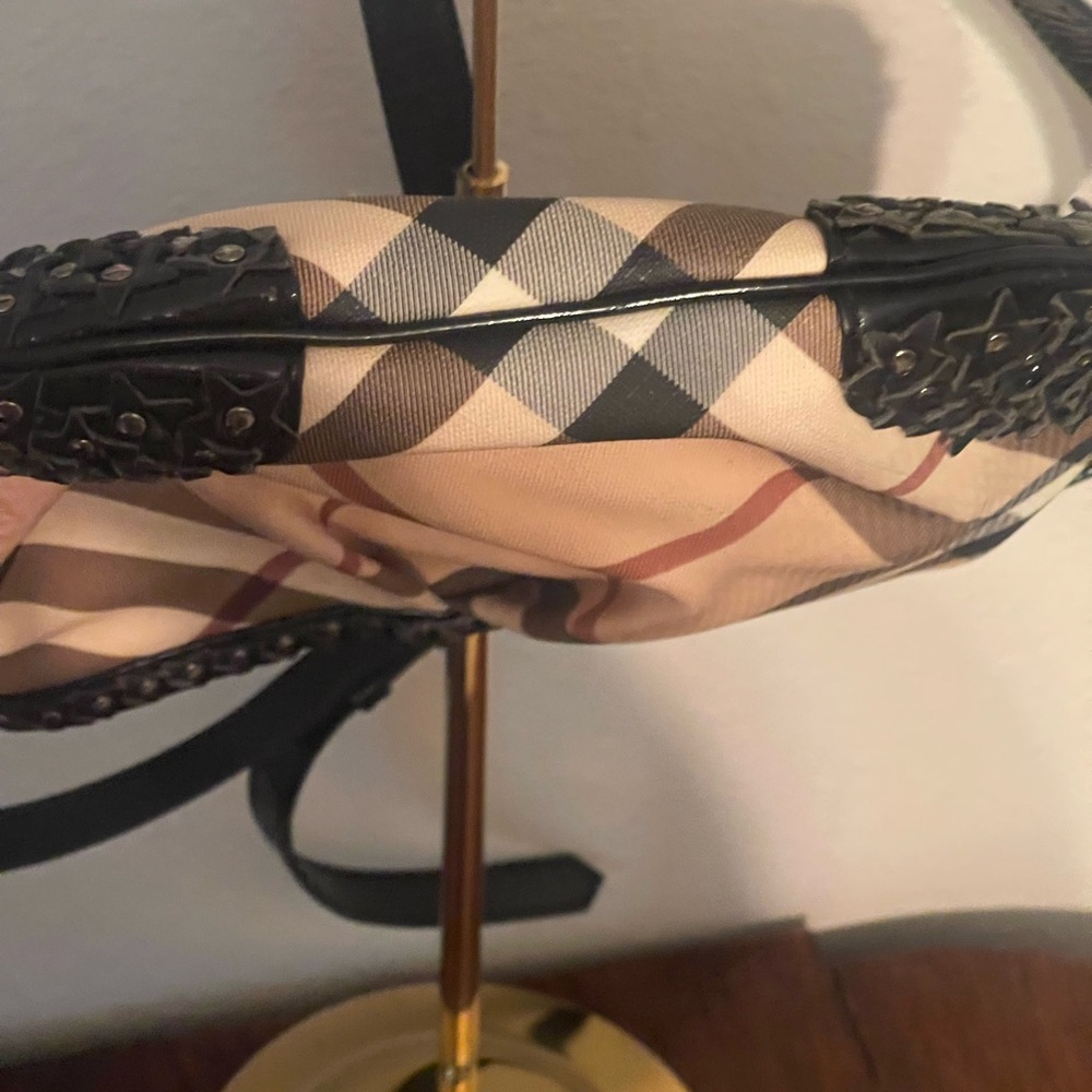 ✨Make an Offer!! ✨. Burberry Tan and Black Check Crossbody Bag- - Picture 2 of 9